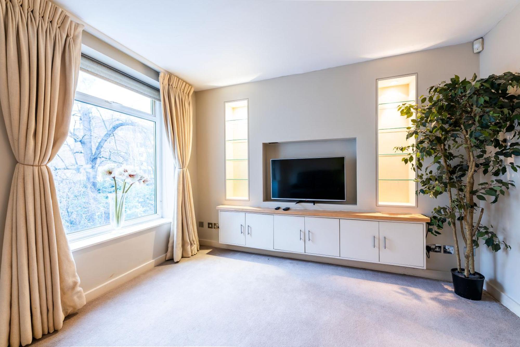 Luxury 6 Bedroom House In Southwick Street London Kültér fotó