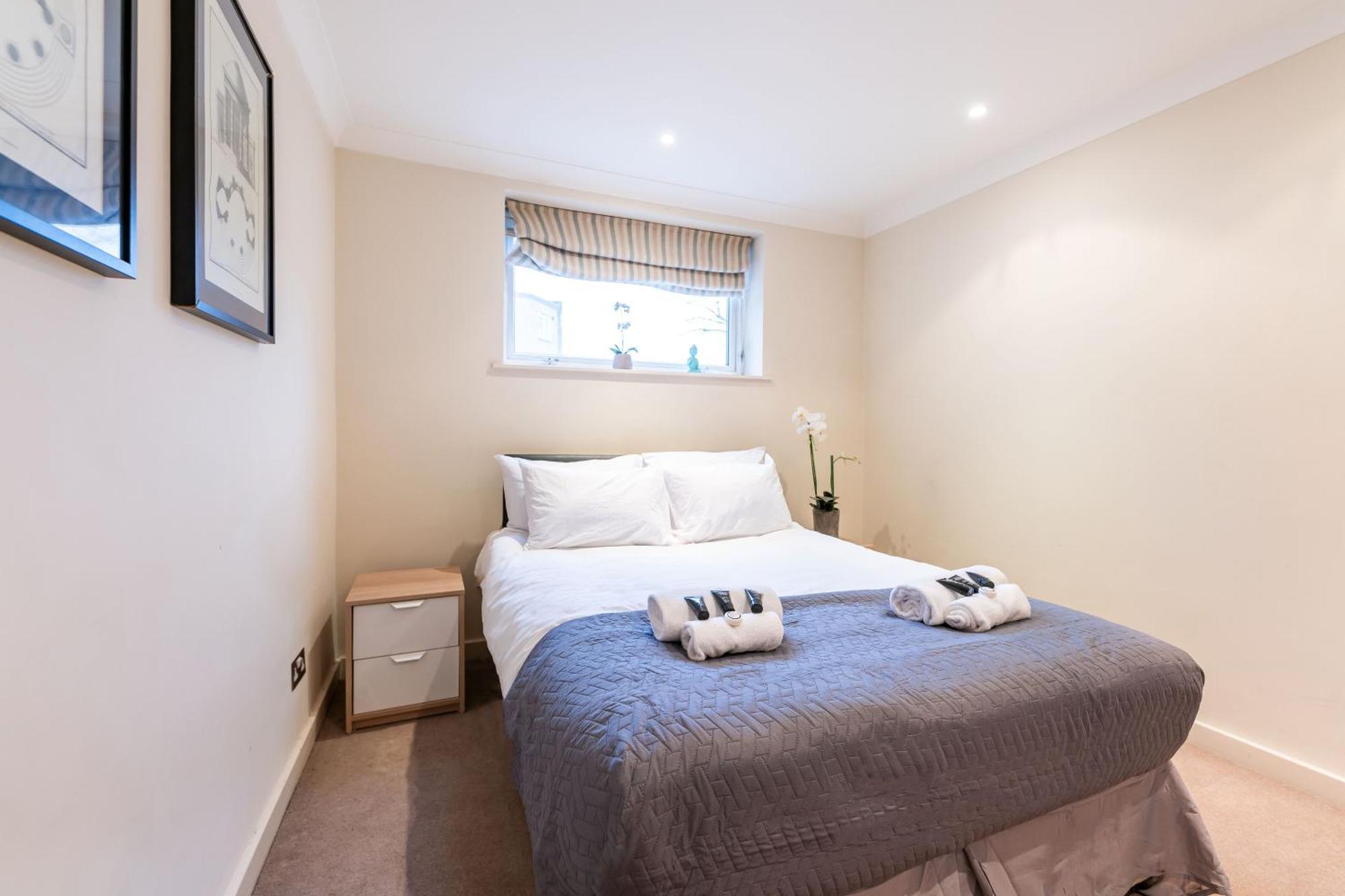 Luxury 6 Bedroom House In Southwick Street London Kültér fotó