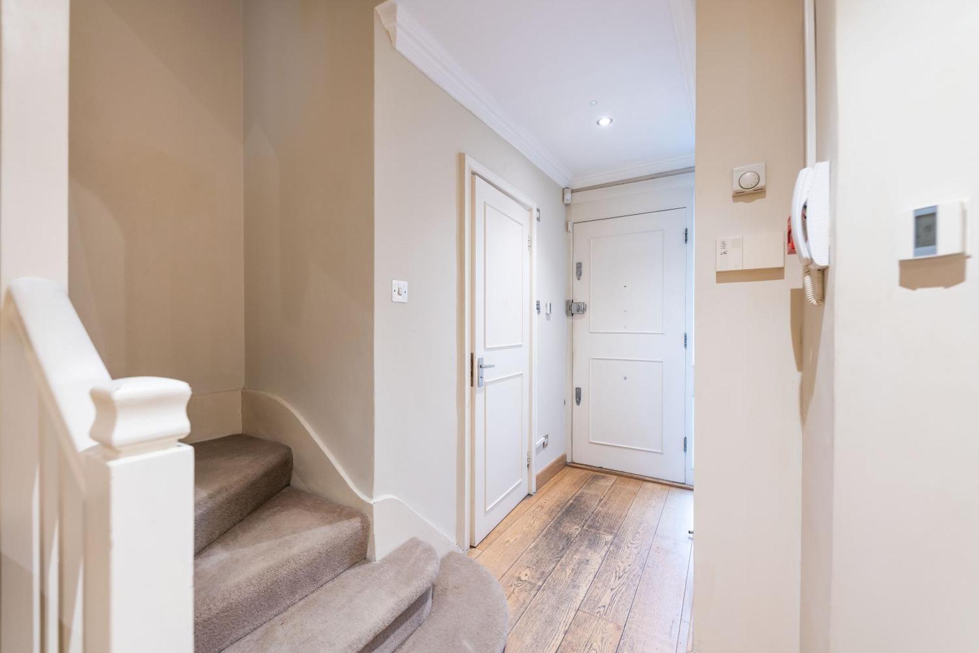 Luxury 6 Bedroom House In Southwick Street London Kültér fotó