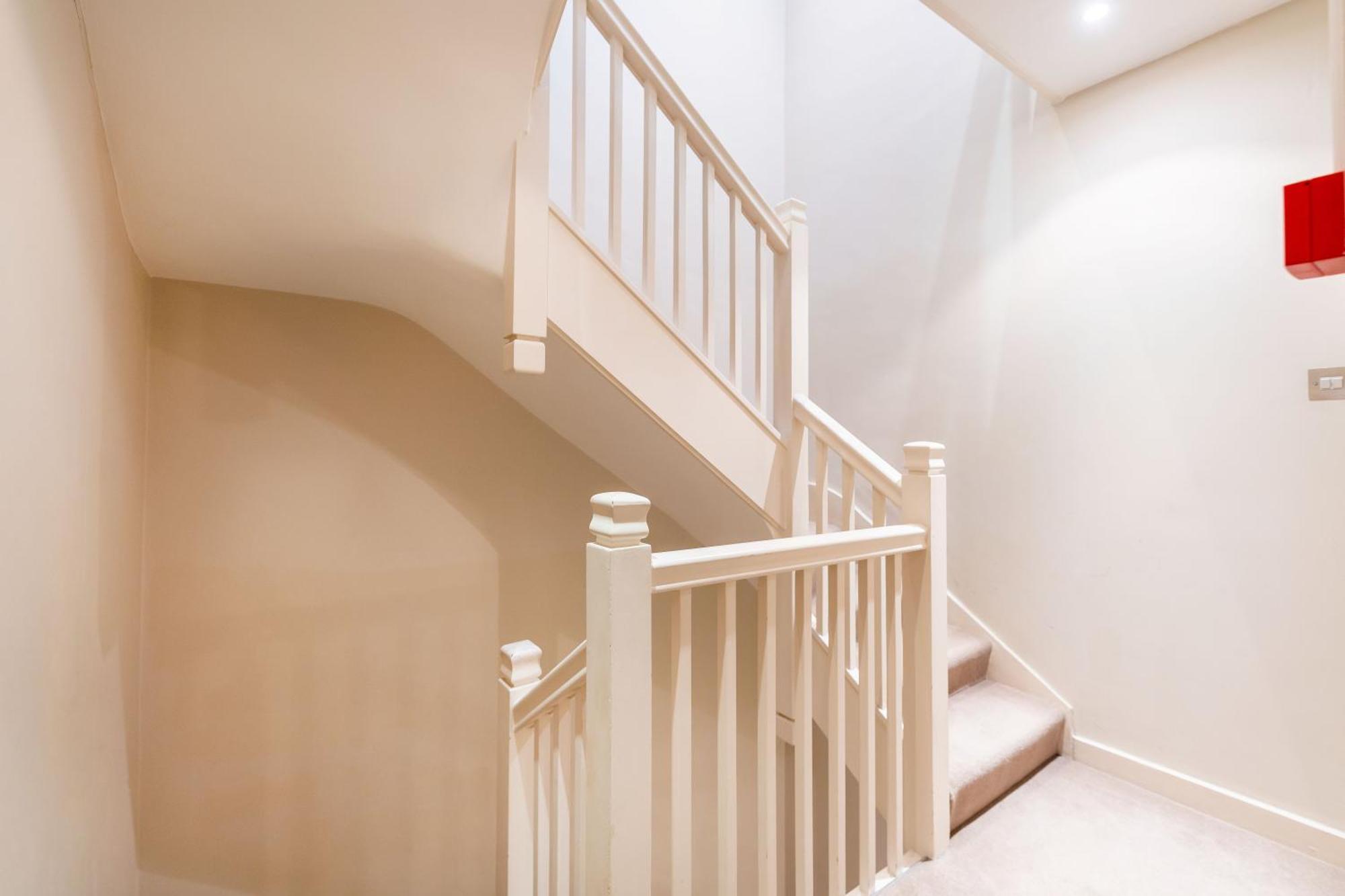 Luxury 6 Bedroom House In Southwick Street London Kültér fotó