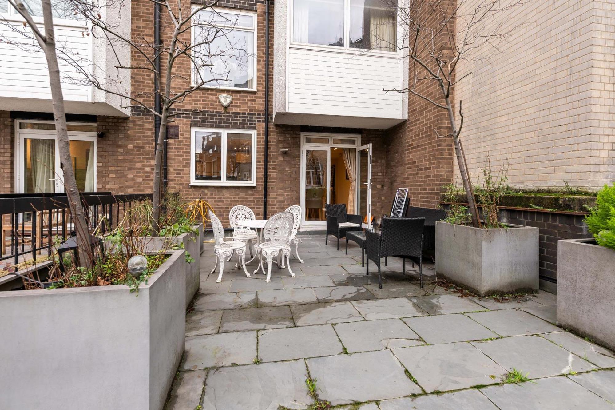 Luxury 6 Bedroom House In Southwick Street London Kültér fotó