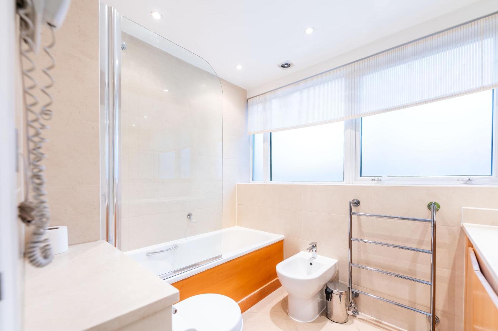 Luxury 6 Bedroom House In Southwick Street London Kültér fotó