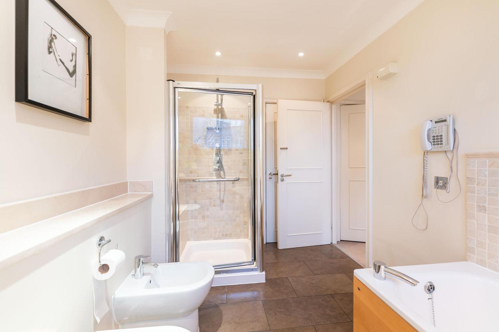 Luxury 6 Bedroom House In Southwick Street London Kültér fotó